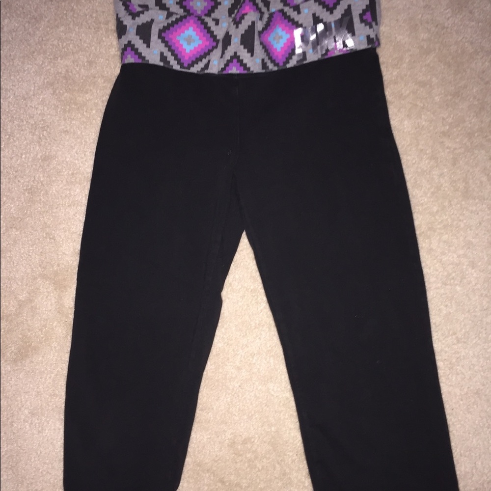 Victoria’s Secret Pink Cropped Yoga Legging